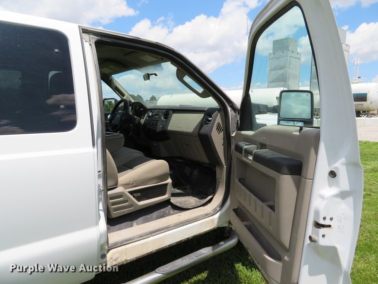 image for item DE8145 2008 Ford F250 Super Duty XLT SuperCab pickup truck