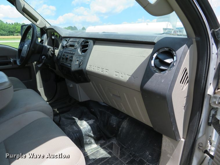 image for item DE8145 2008 Ford F250 Super Duty XLT SuperCab pickup truck