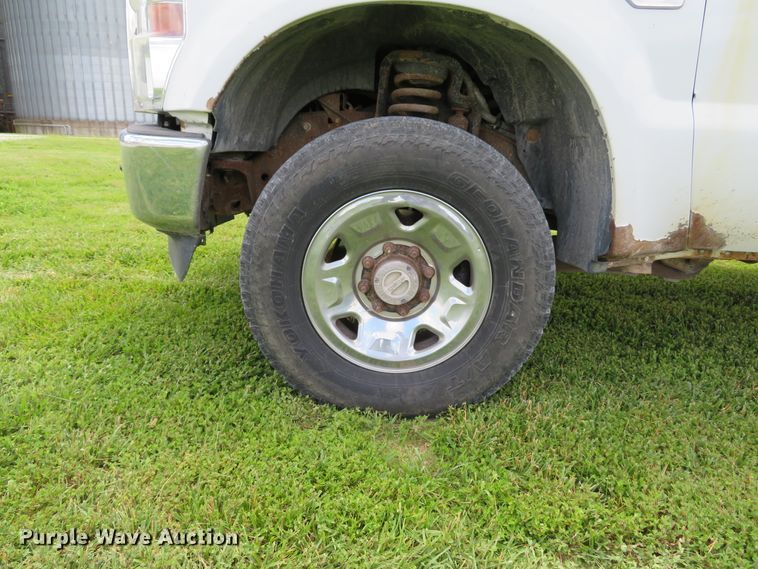 image for item DE8145 2008 Ford F250 Super Duty XLT SuperCab pickup truck