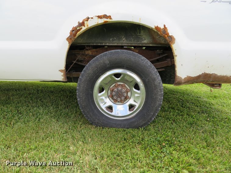 image for item DE8145 2008 Ford F250 Super Duty XLT SuperCab pickup truck