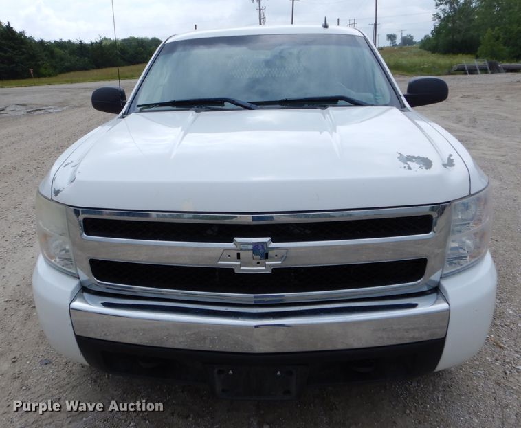 image for item DE8463 2008 Chevrolet Silverado 1500 Crew Cab pickup truck