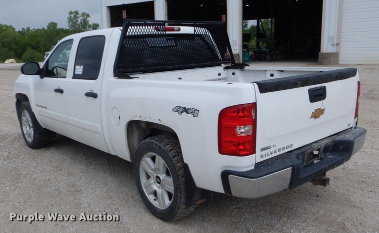 image for item DE8463 2008 Chevrolet Silverado 1500 Crew Cab pickup truck