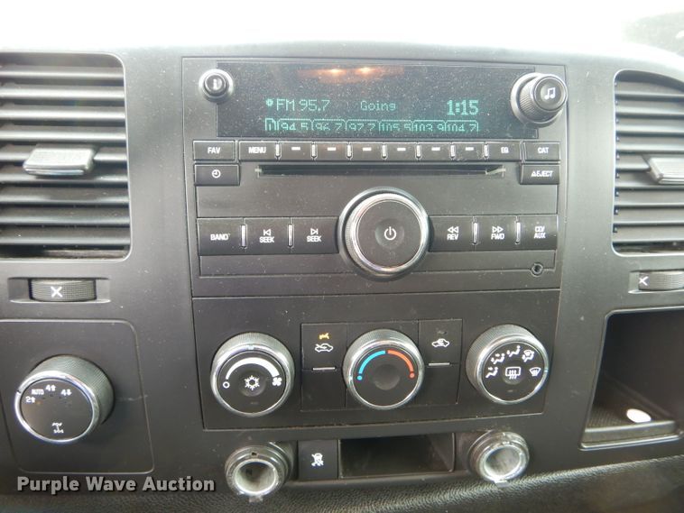 image for item DE8463 2008 Chevrolet Silverado 1500 Crew Cab pickup truck