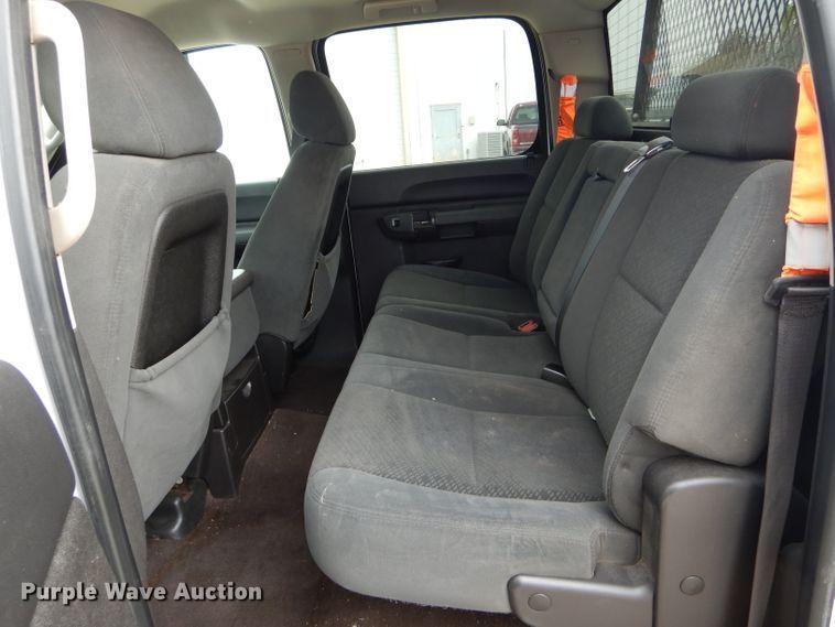 image for item DE8463 2008 Chevrolet Silverado 1500 Crew Cab pickup truck