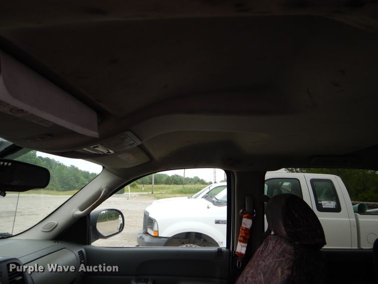 image for item DE8465 2008 Chevrolet Silverado 2500HD Crew Cab pickup truck