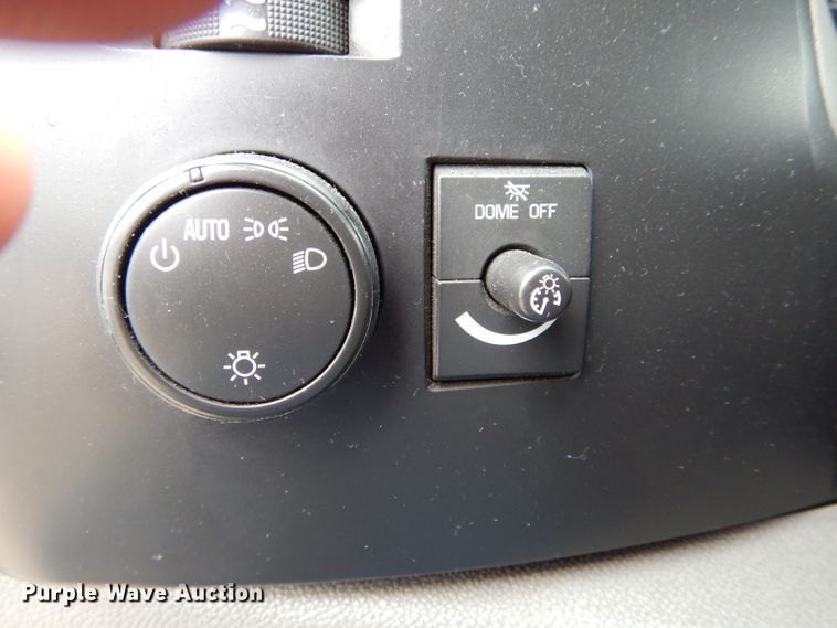 image for item DE8465 2008 Chevrolet Silverado 2500HD Crew Cab pickup truck