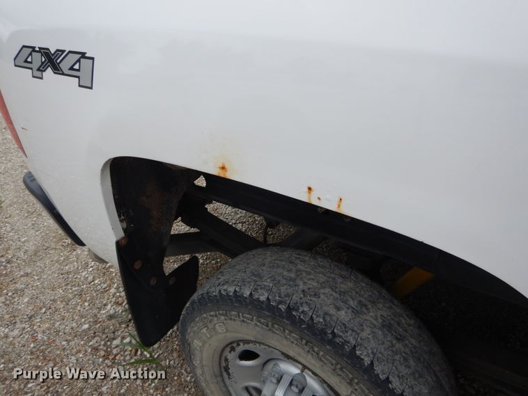 image for item DE8465 2008 Chevrolet Silverado 2500HD Crew Cab pickup truck
