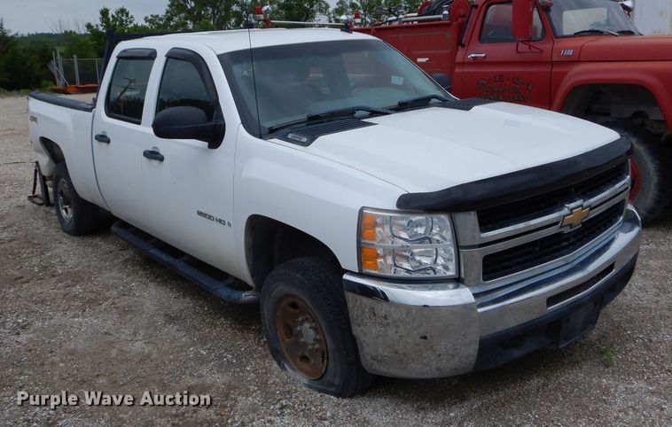 image for item DE8466 2008 Chevrolet Silverado 2500HD Crew Cab pickup truck