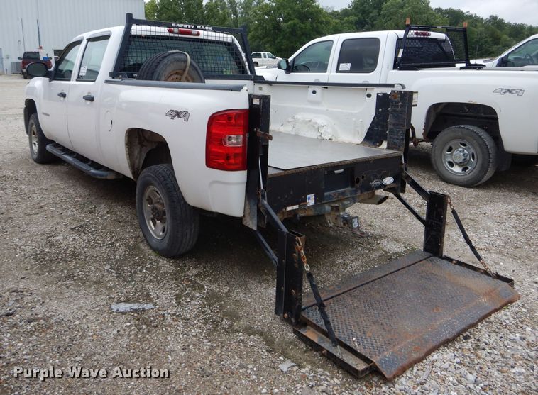 image for item DE8466 2008 Chevrolet Silverado 2500HD Crew Cab pickup truck