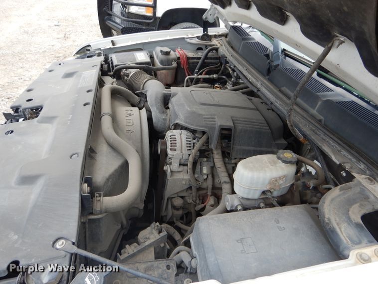 image for item DE8466 2008 Chevrolet Silverado 2500HD Crew Cab pickup truck