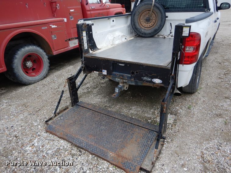 image for item DE8466 2008 Chevrolet Silverado 2500HD Crew Cab pickup truck