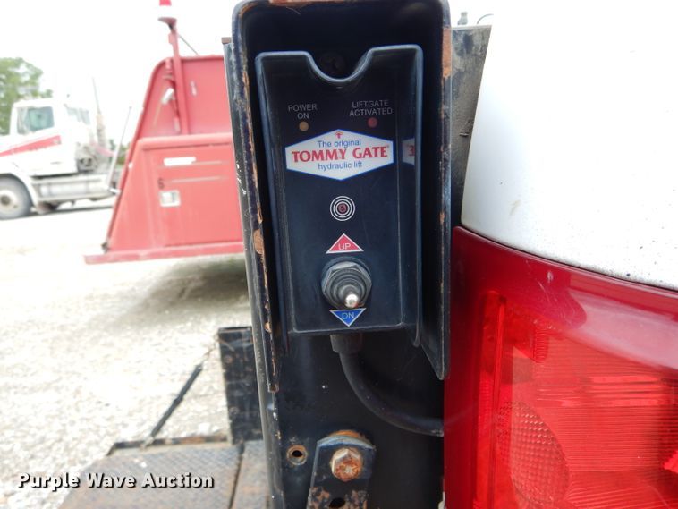 image for item DE8466 2008 Chevrolet Silverado 2500HD Crew Cab pickup truck