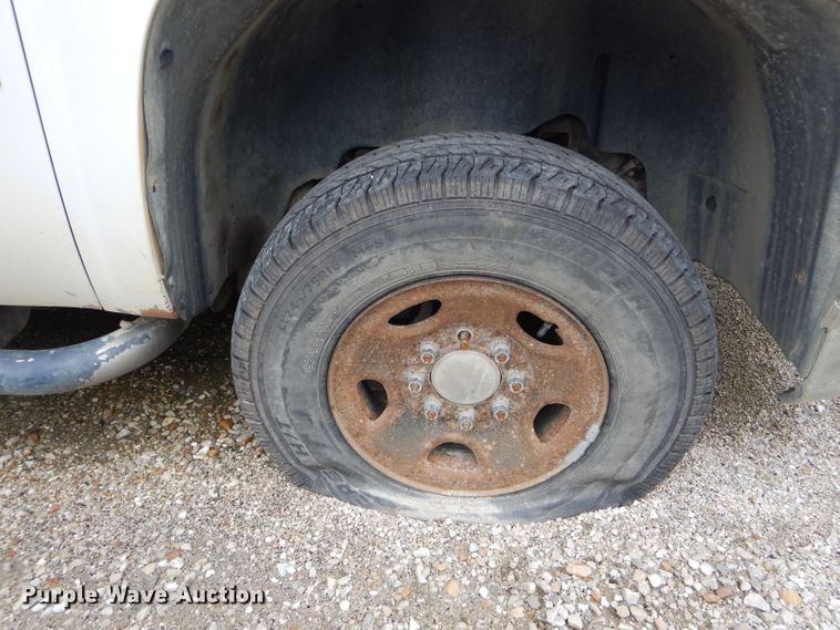 image for item DE8466 2008 Chevrolet Silverado 2500HD Crew Cab pickup truck