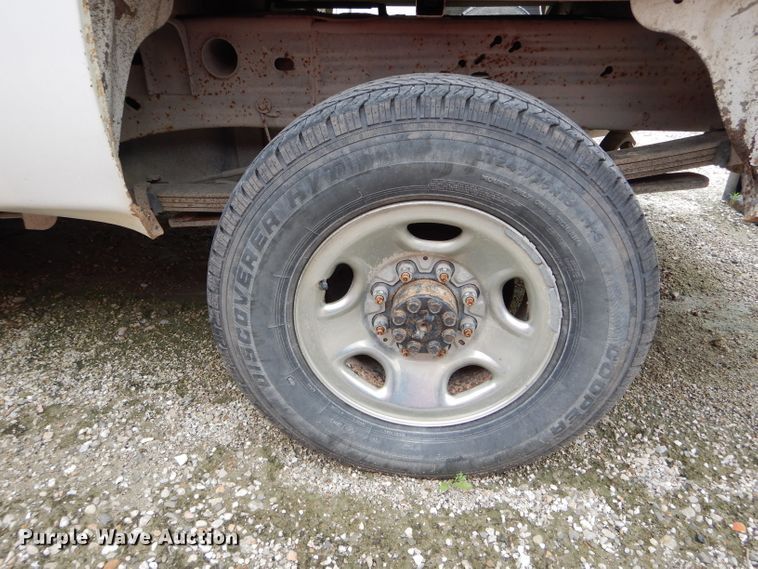 image for item DE8466 2008 Chevrolet Silverado 2500HD Crew Cab pickup truck