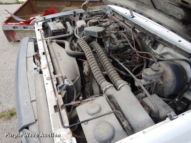 image for item DE8478 1997 Ford F250 pickup truck