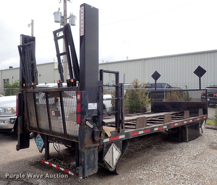 image for item DF1232 Gas cylinder pallet bed