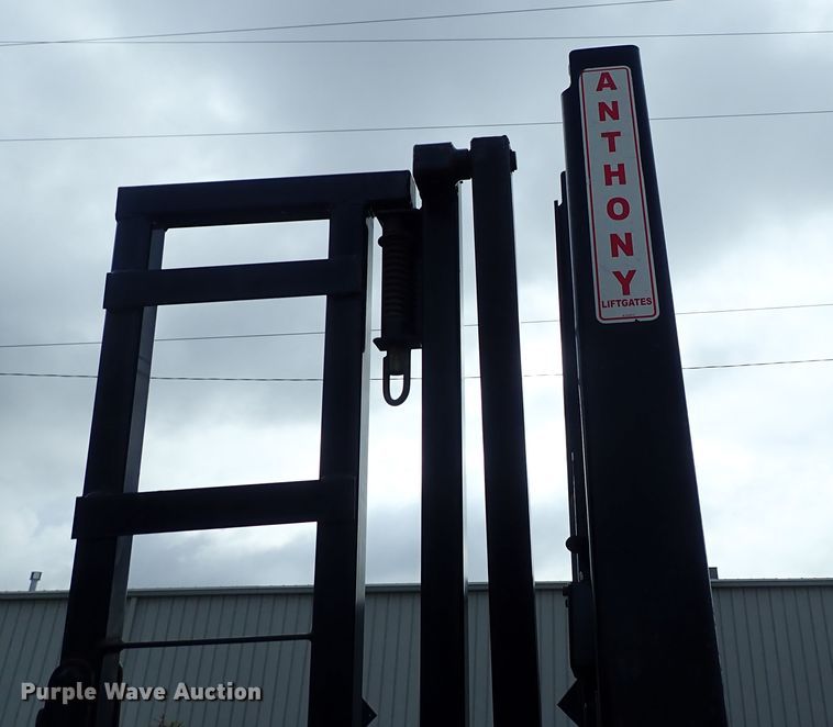 image for item DF1232 Gas cylinder pallet bed