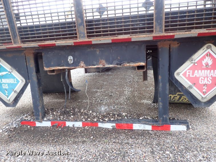 image for item DF1232 Gas cylinder pallet bed