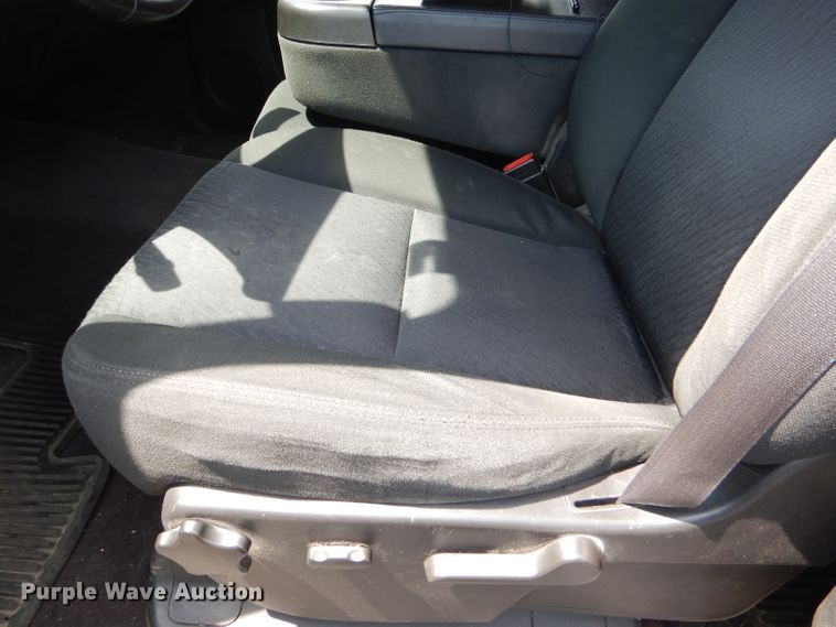 image for item DG1143 2012 Chevrolet Silverado 1500 Crew Cab pickup truck