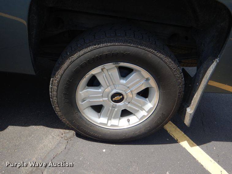 image for item DG1143 2012 Chevrolet Silverado 1500 Crew Cab pickup truck