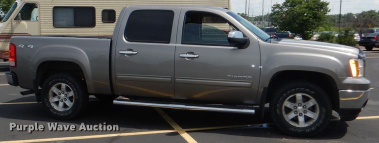 image for item DG1144 2012 GMC Sierra 1500 Crew Cab pickup truck