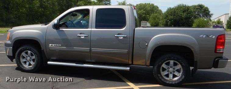 image for item DG1144 2012 GMC Sierra 1500 Crew Cab pickup truck