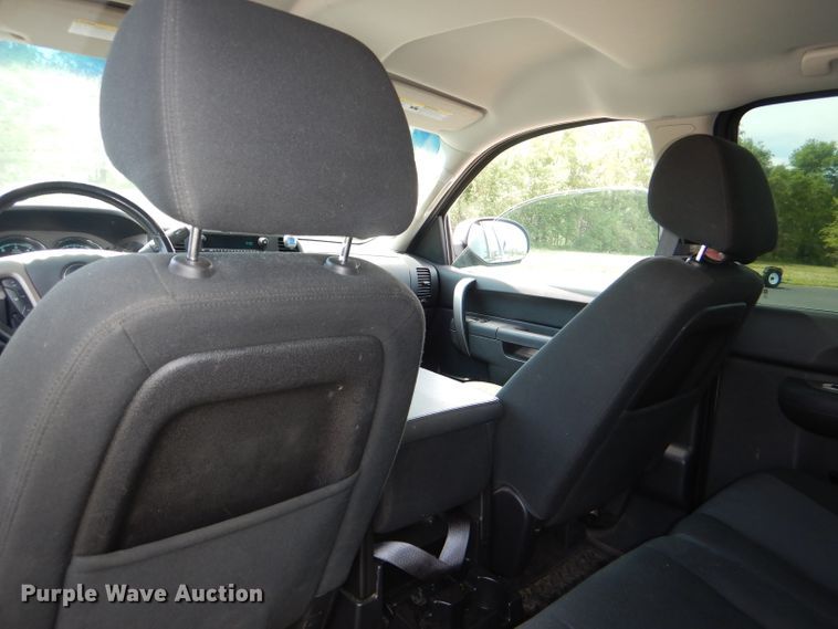 image for item DG1144 2012 GMC Sierra 1500 Crew Cab pickup truck