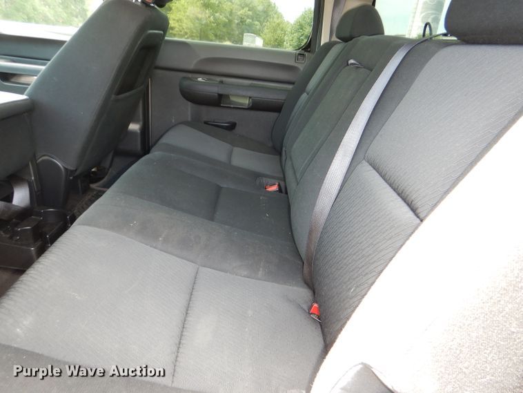 image for item DG1144 2012 GMC Sierra 1500 Crew Cab pickup truck