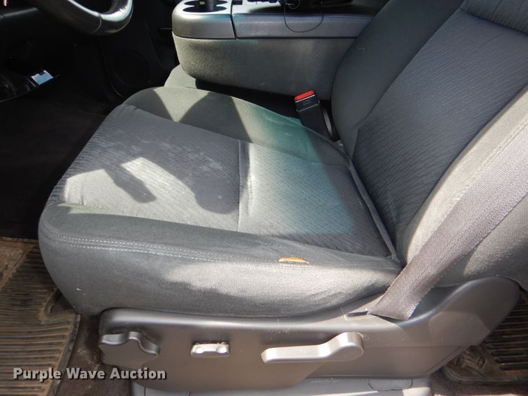 image for item DG1144 2012 GMC Sierra 1500 Crew Cab pickup truck