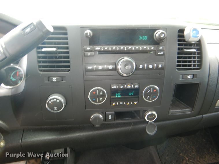 image for item DG1144 2012 GMC Sierra 1500 Crew Cab pickup truck