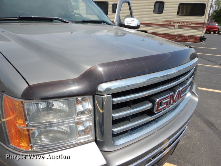 image for item DG1144 2012 GMC Sierra 1500 Crew Cab pickup truck