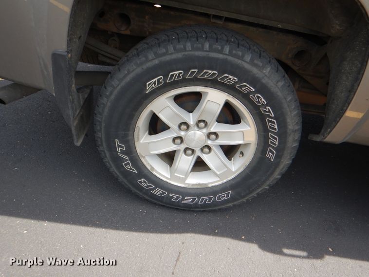 image for item DG1144 2012 GMC Sierra 1500 Crew Cab pickup truck