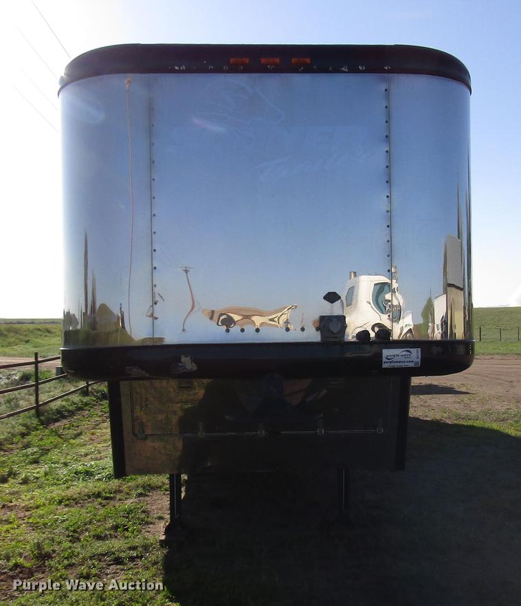 image for item DG1220 2000 Sooner horse trailer