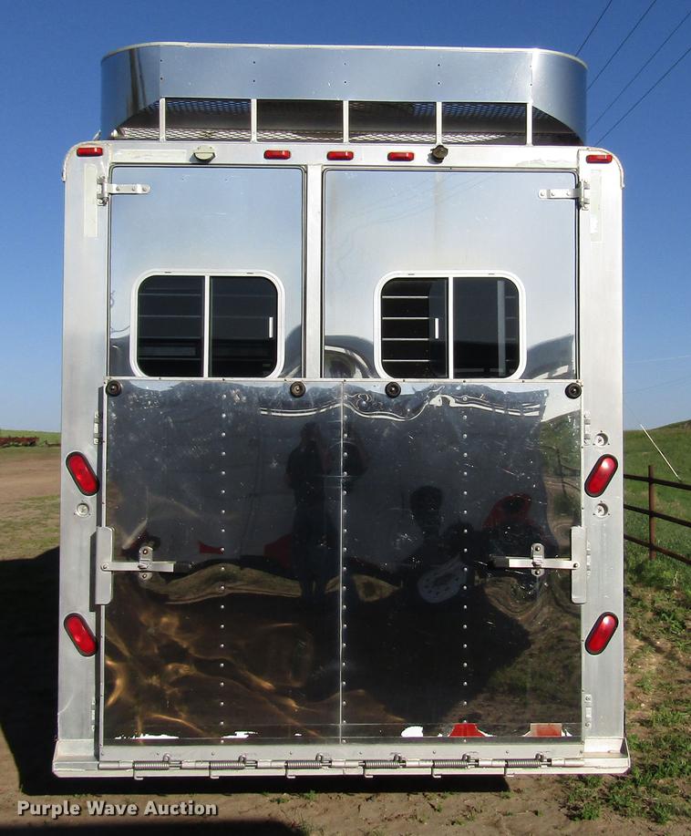 image for item DG1220 2000 Sooner horse trailer