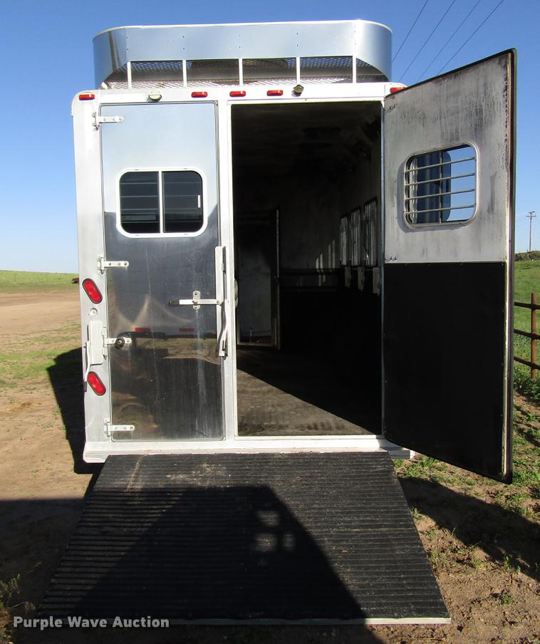 image for item DG1220 2000 Sooner horse trailer