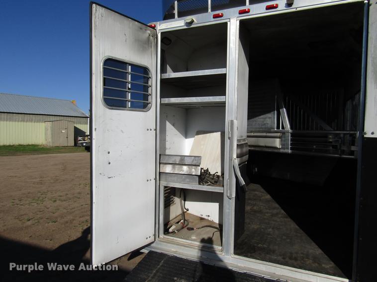image for item DG1220 2000 Sooner horse trailer