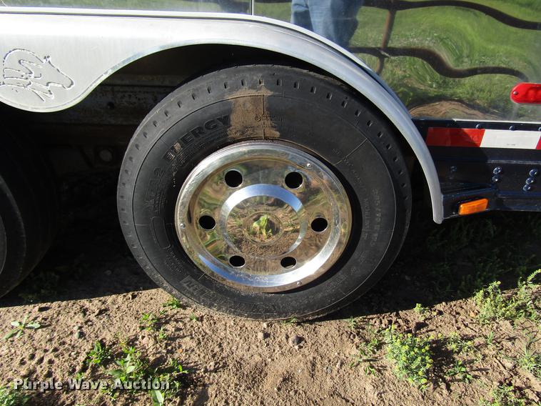 image for item DG1220 2000 Sooner horse trailer