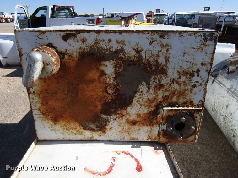 image for item DG1240 (2) tanks