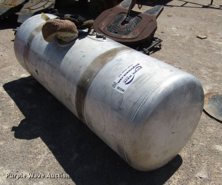 image for item DG1249 (2) tanks