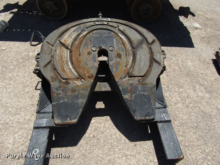 image for item DG1250 (2) fifth wheel hitches