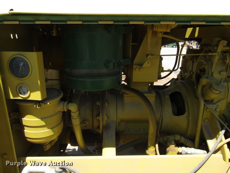 image for item DG1252 Ingersoll Rand DR-250 air compressor