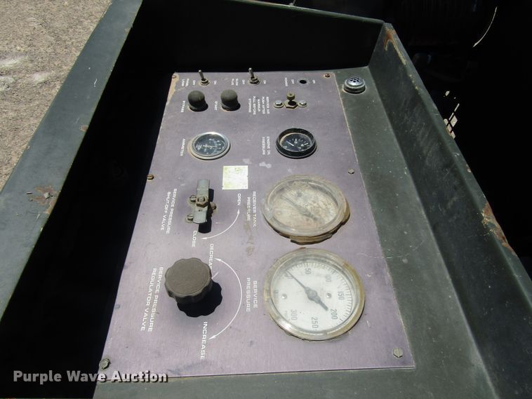 image for item DG1253 (2) Ingersoll Rand MC2A air compressors