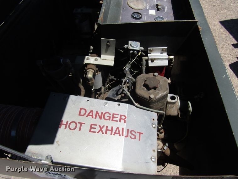 image for item DG1253 (2) Ingersoll Rand MC2A air compressors