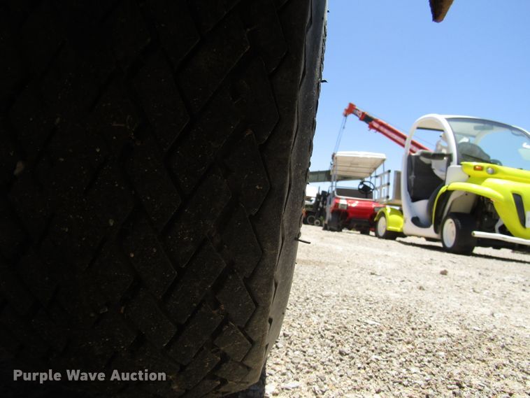 image for item DG1258 (6) golf carts