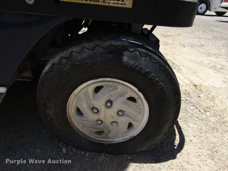 image for item DG1258 (6) golf carts