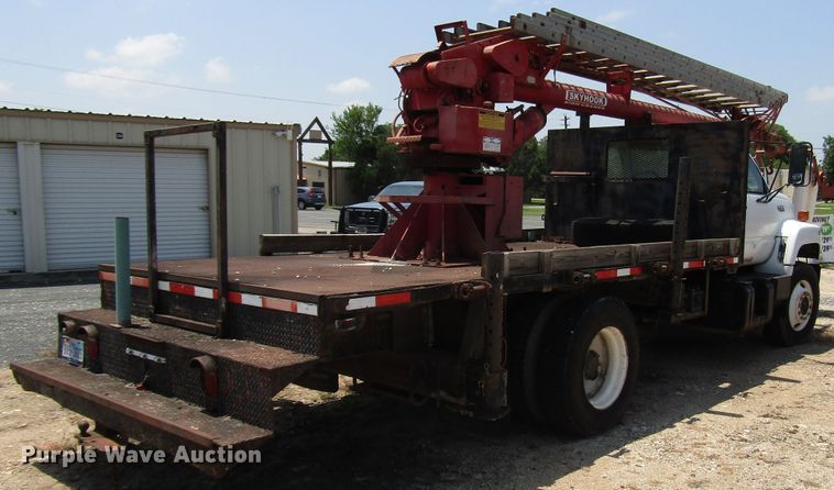 image for item DG1273 1991 GMC TopKick C6500 bucket truck
