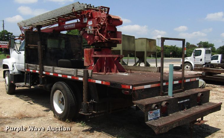 image for item DG1273 1991 GMC TopKick C6500 bucket truck