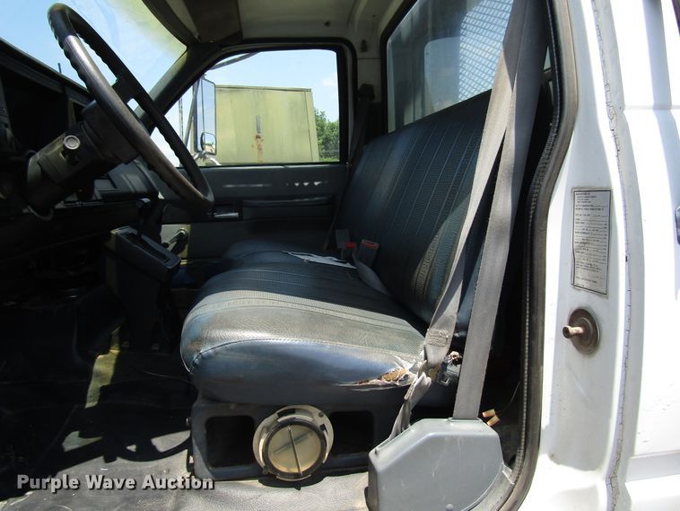 image for item DG1273 1991 GMC TopKick C6500 bucket truck
