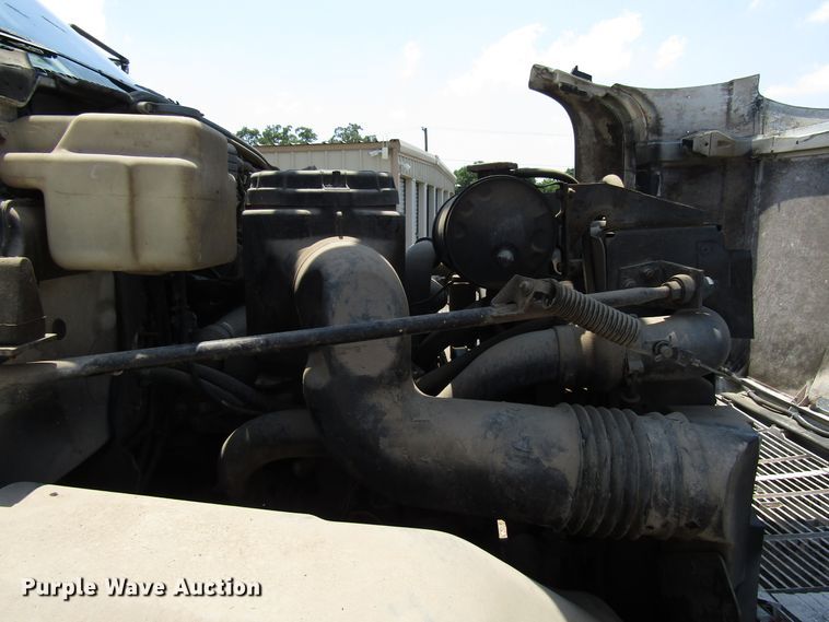 image for item DG1273 1991 GMC TopKick C6500 bucket truck