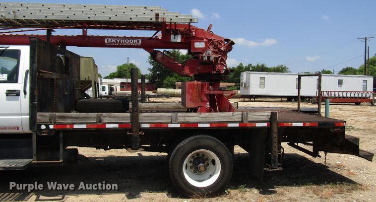 image for item DG1273 1991 GMC TopKick C6500 bucket truck